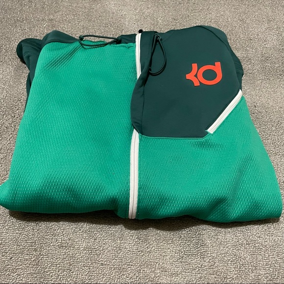Kevin Durant Nike Hoodie - Picture 2 of 4